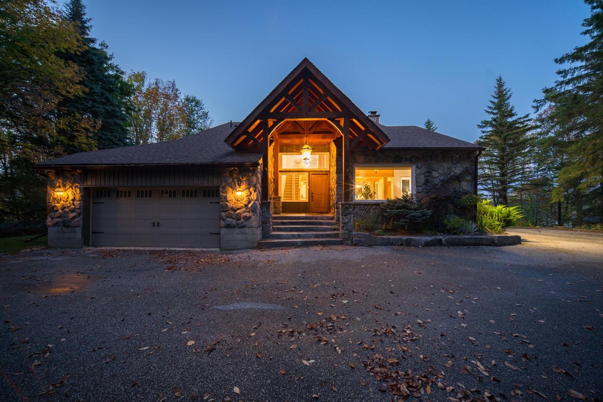Вилла Muskokawaterfront Pooltable 98Tv 6Acres Хантсвилл Экстерьер фото